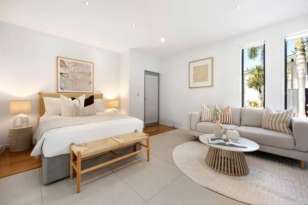 Surfside Villa - 50M To Beach Access, Heated Pool ماركولا 0*,  أستراليا